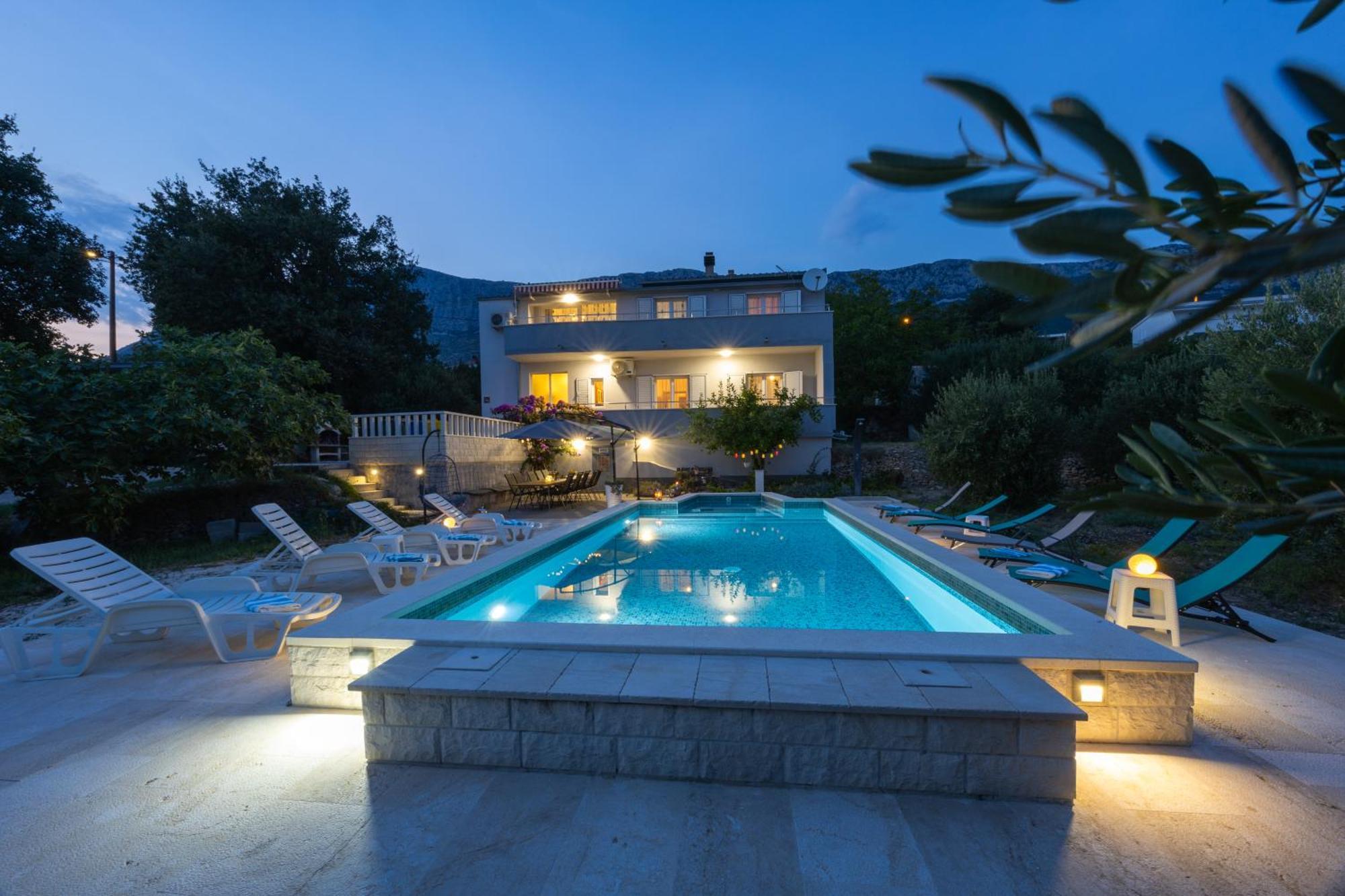 Casa Felice Apartments-Holiday Home Kastela Exterior photo