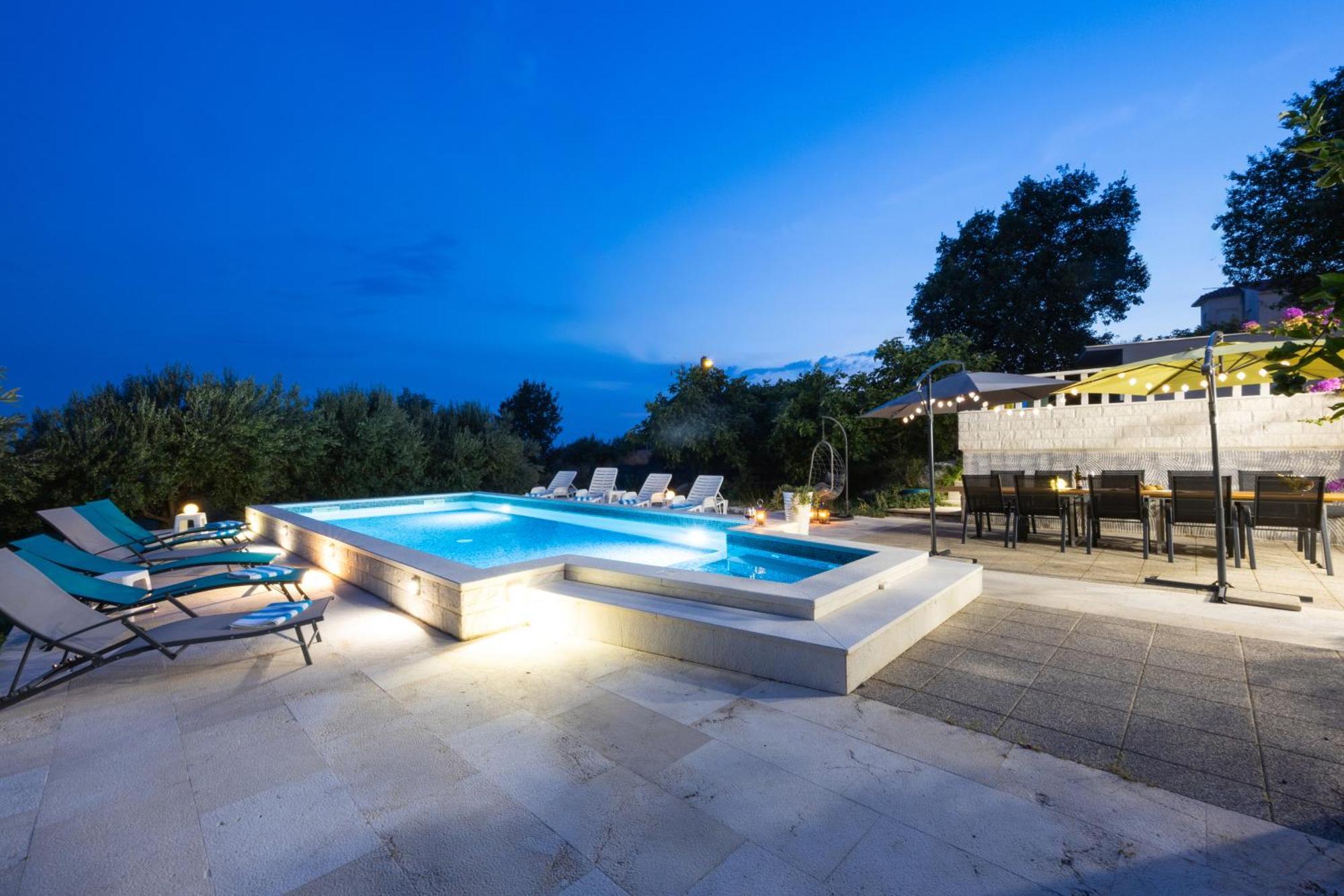Casa Felice Apartments-Holiday Home Kastela Exterior photo